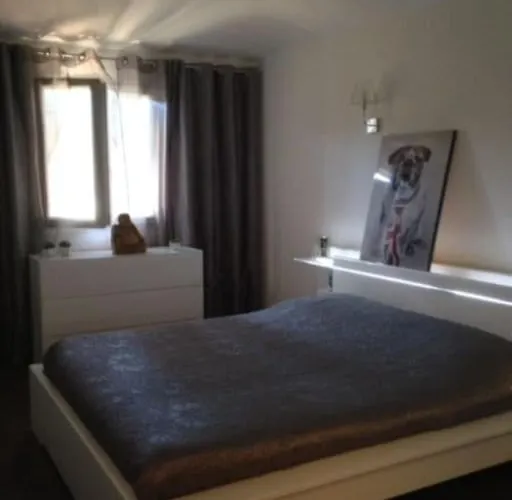 Jolie Maison Piscine Privee Villa *